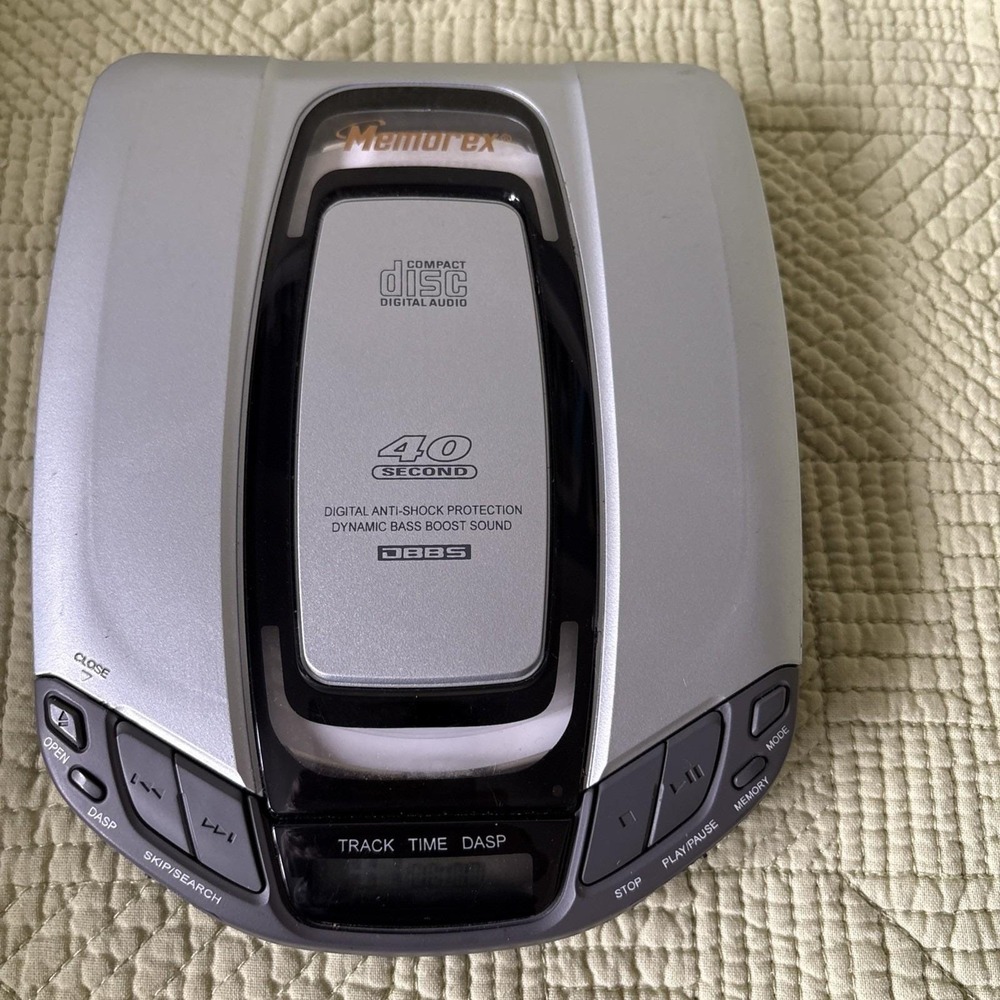 Vintage Memorex Portable CD Digital Audio MD6400 w/case Sounds Good!